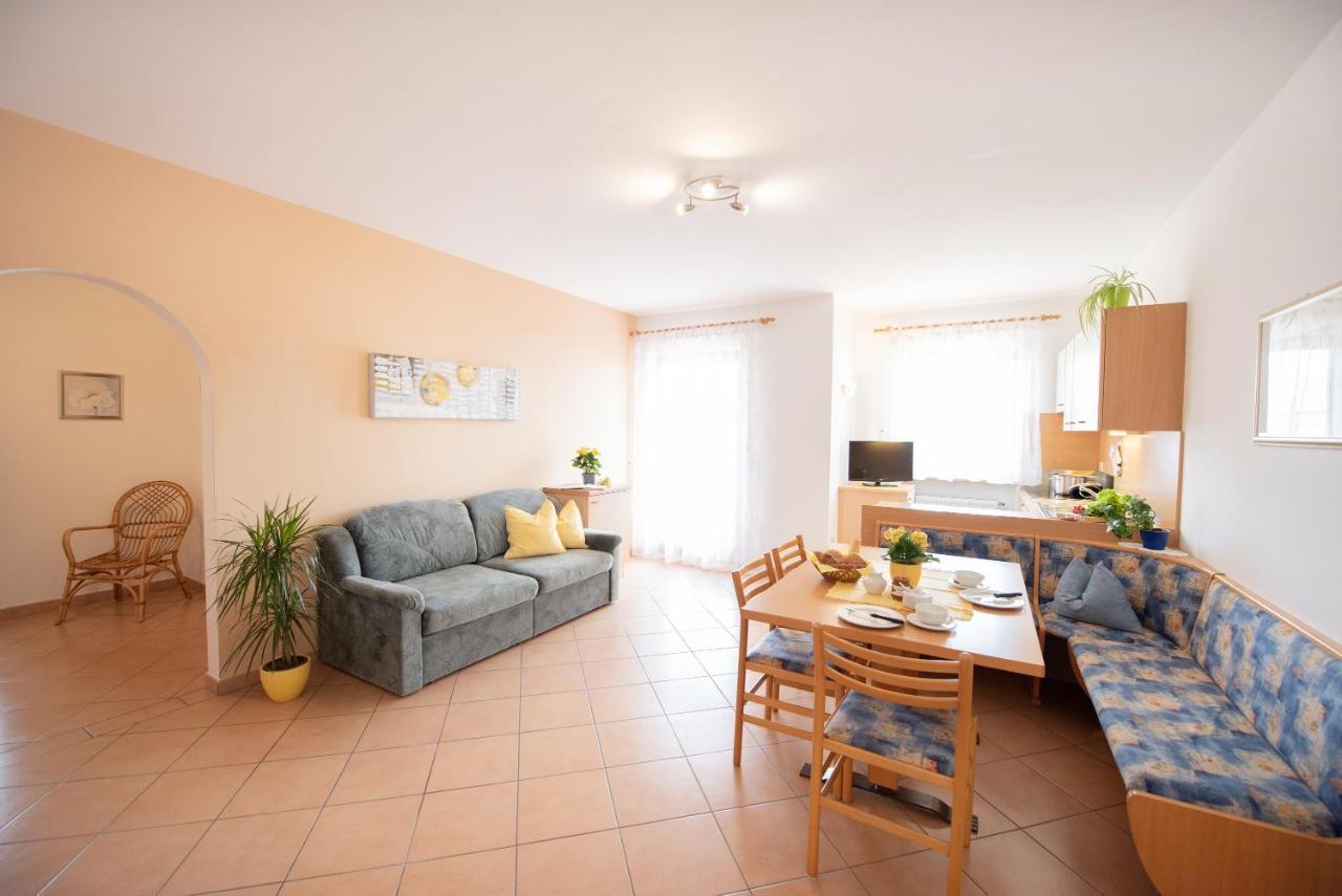Apartments Herrnhofer Caldaro Eksteriør bilde
